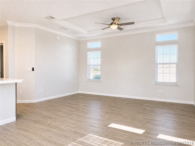 Building Photo - 252 NE Ebbtide Way