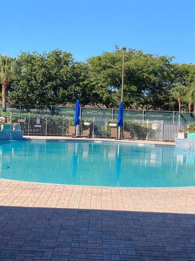 Building Photo - 1275 Yellowheart Way