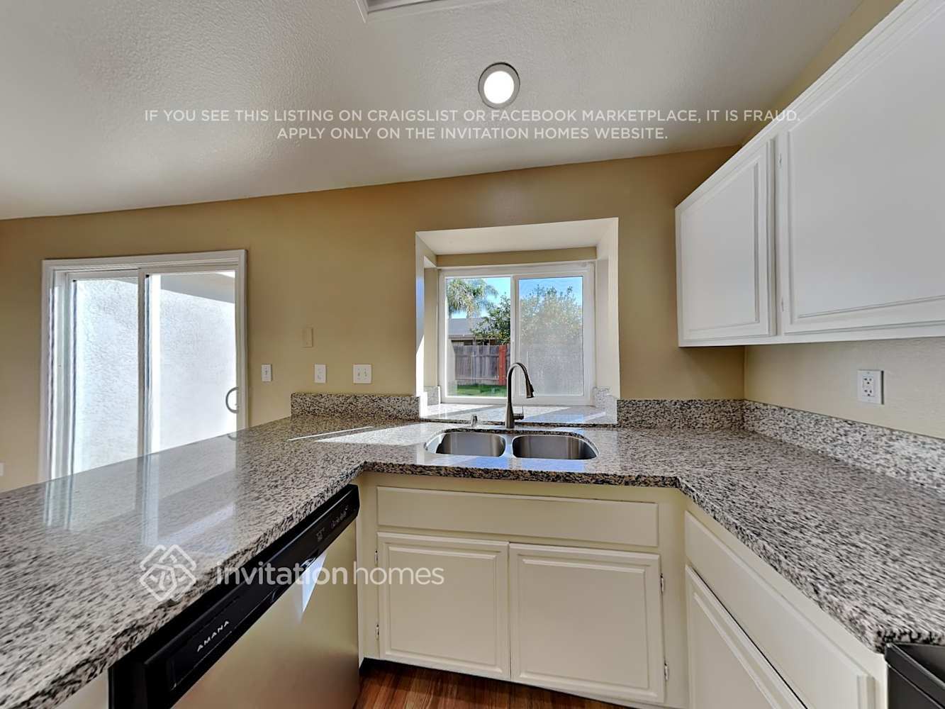 Building Photo - 1474 Marymount St