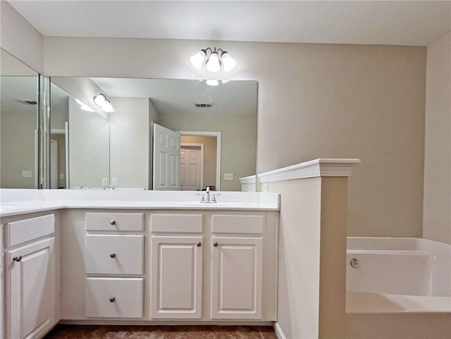 Building Photo - 525 Grove Field Ct NW