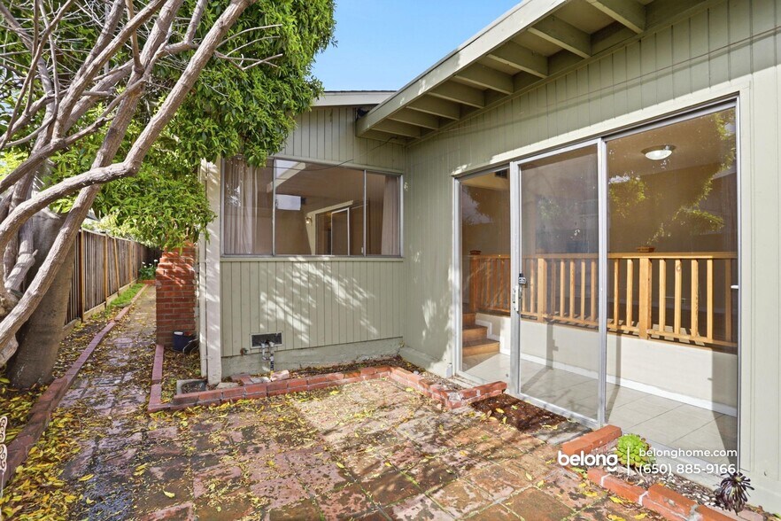 Building Photo - 1855 Forest Ct