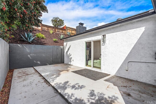 Building Photo - 5136 Alumni Pl