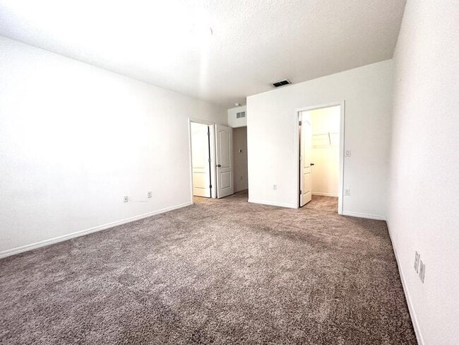 Building Photo - 370 Feltrim Reserve Blvd