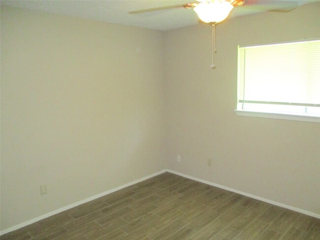 Building Photo - 23119 Banquo Dr