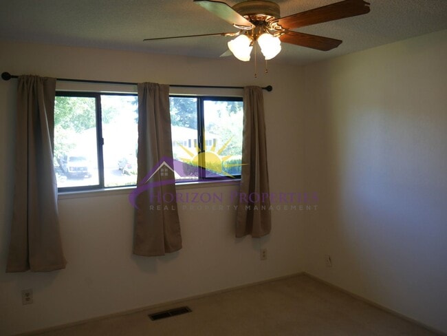 Building Photo - 6319 St James Dr