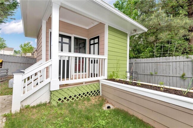 Building Photo - 493 Pebble Chase Ln