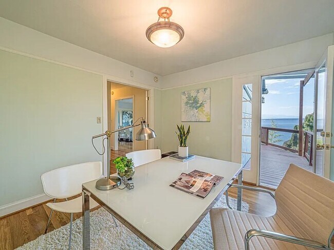 Building Photo - Breathtaking Elliott Bay Views & Sunset Serenity—Steps to Alki Beach!