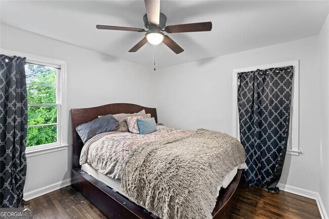 Building Photo - 1326 Stella Cir SW