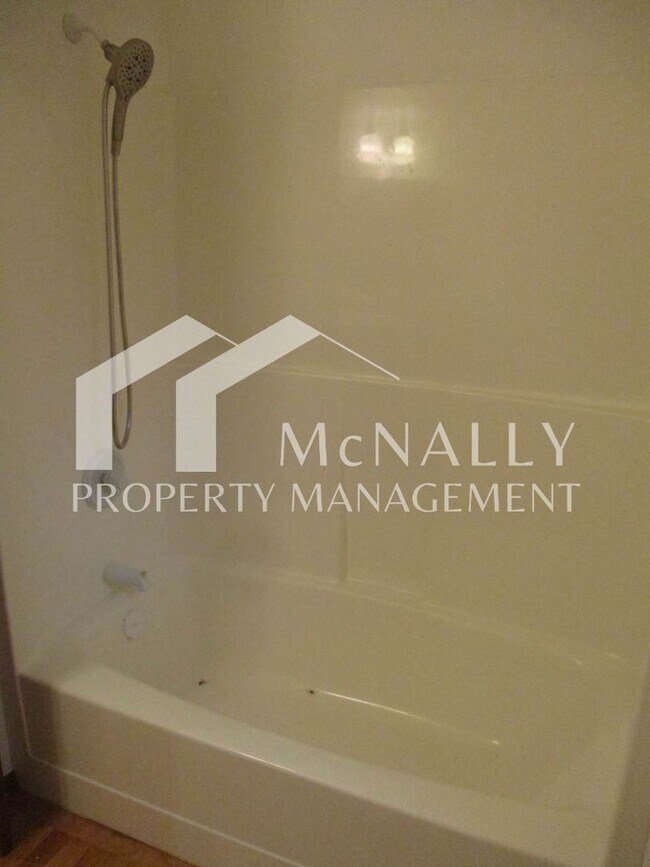 Building Photo - Beautiful 3 Bedroom 2.5 Bath Home in Gig Harbor