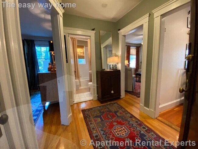 Building Photo - 11 Ellery St