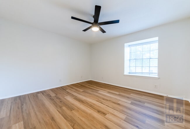 Building Photo - 7801 Shoal Creek Blvd