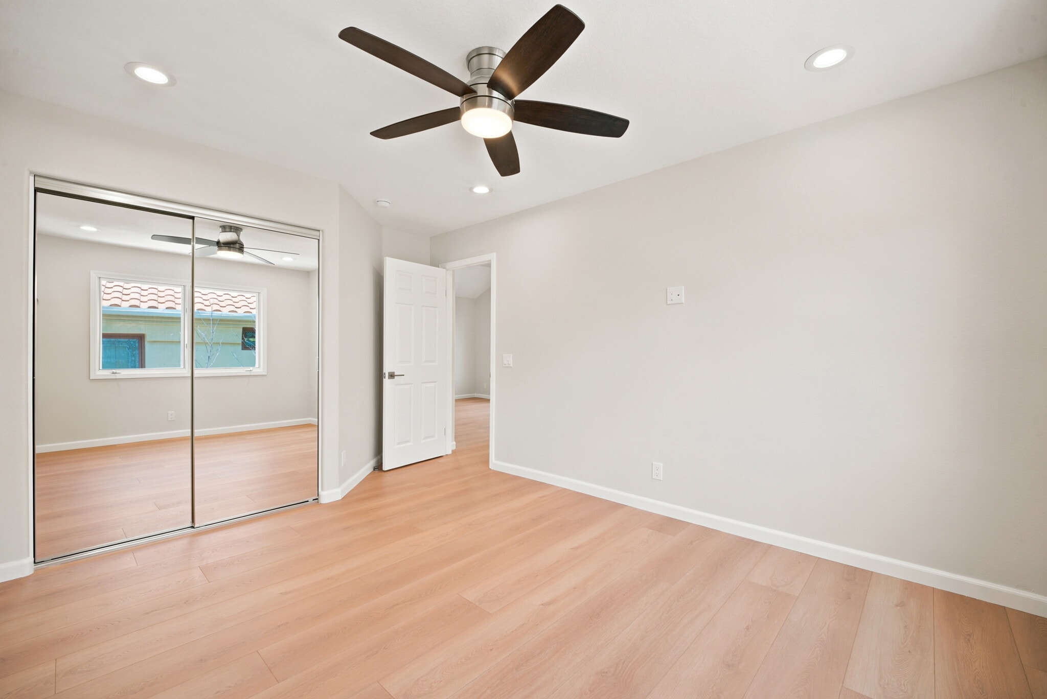 Building Photo - 4324 Park Verdi