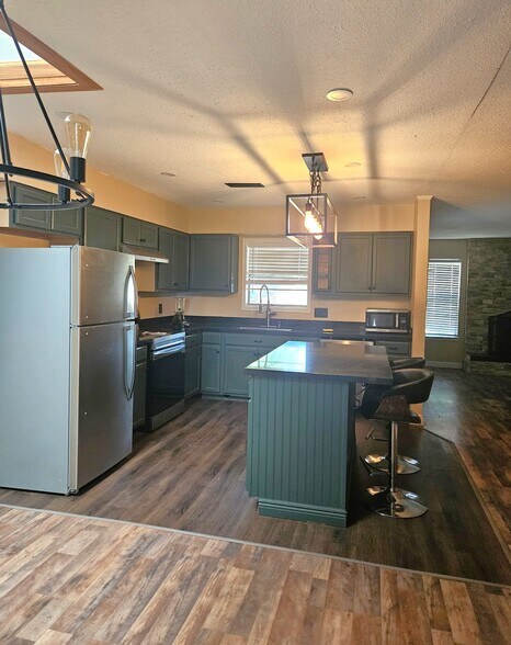 Building Photo - 1519 Indian Trl