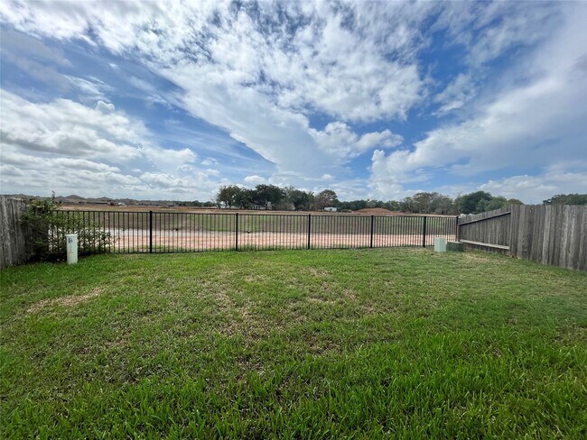 Building Photo - 15103 Signal Ridge Way