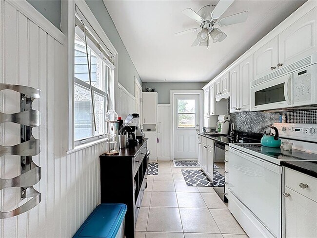 Building Photo - 204 Hermits Trail