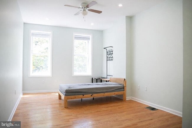 Building Photo - 1605 New Jersey Ave NW