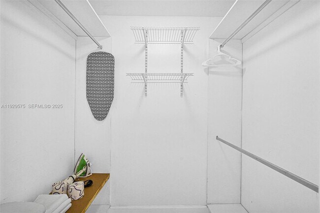 Building Photo - 1035 94th St