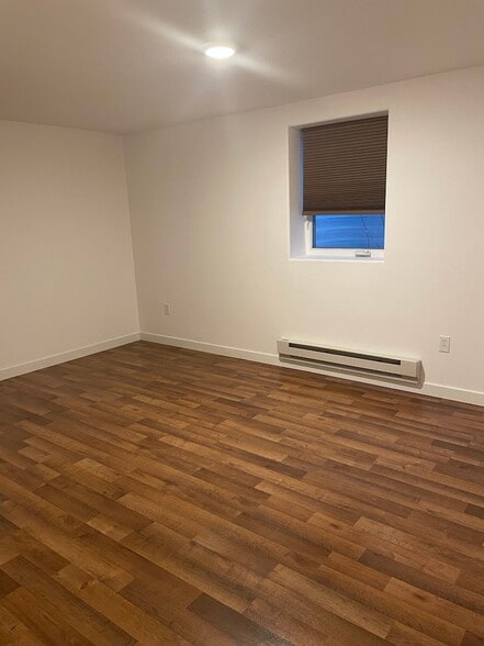 Bedroom 2 - 1516 W Kent Ave