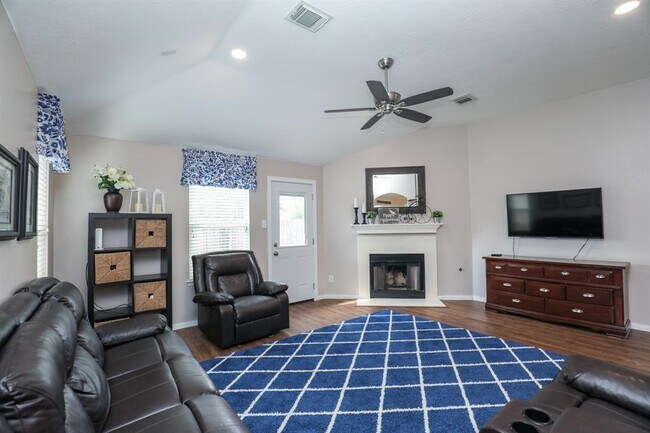 Building Photo - 18023 Melissa Springs Dr