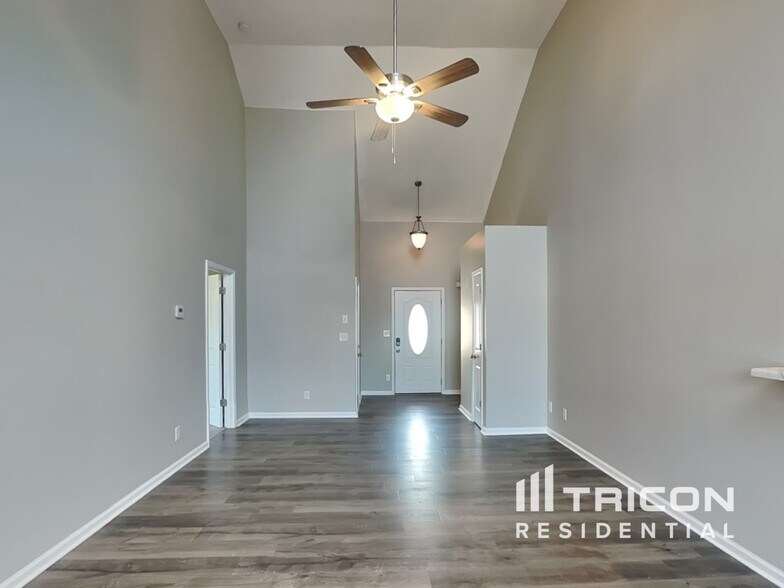 Building Photo - 1398 Scrub Oak Drive