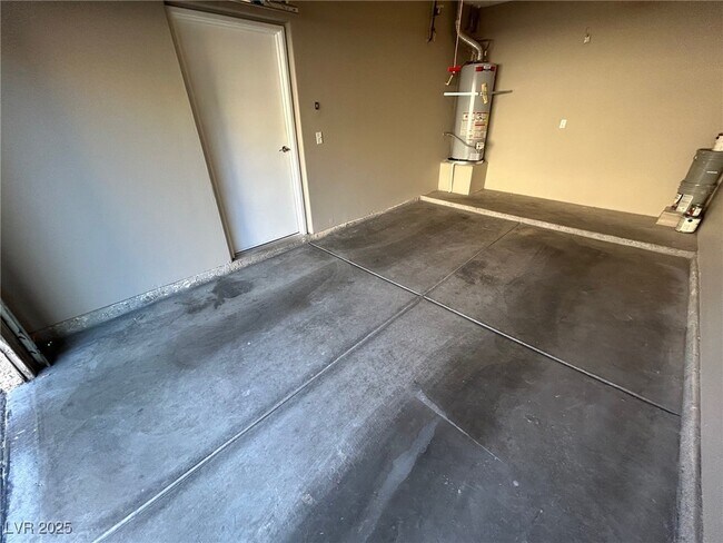 Building Photo - 10550 W Alexander Rd