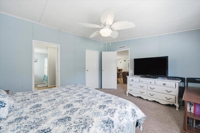 Building Photo - 6715 W Richard Dr