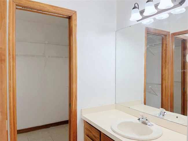 Building Photo - 3943 Greenview Pines Ct