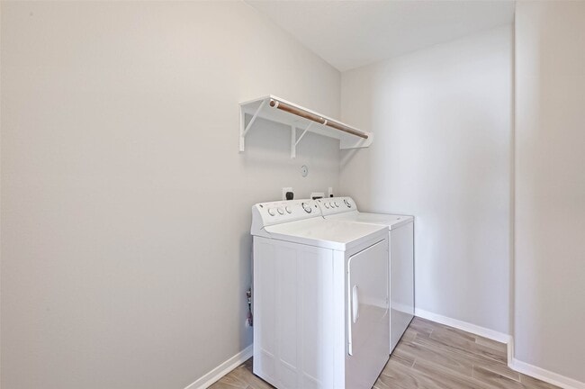 Building Photo - 5011 Redwing Brook Trail