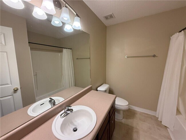 Building Photo - 10154 Waterford Way