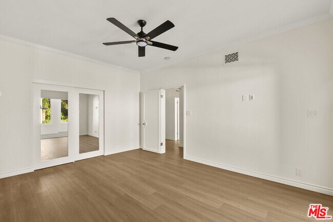 Building Photo - 1326 Londonderry View Dr