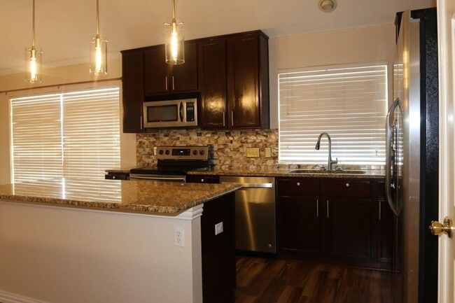 Building Photo - 2530 Breanna Way