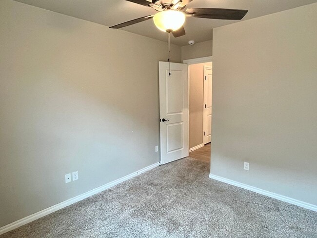 Building Photo - 4 Bed, 2 Bath NW Edmond Home in Deer Creek Schools