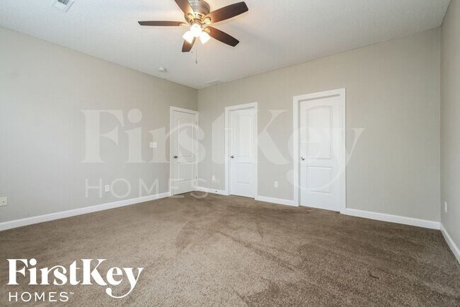 Building Photo - 9778 Rhodes Ln