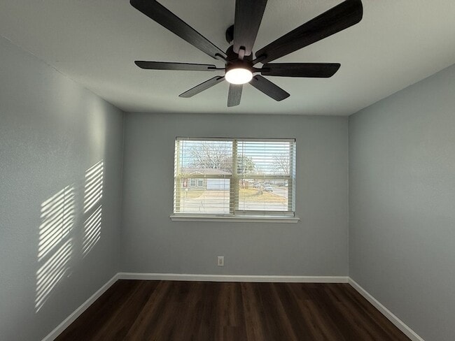 Building Photo - 6101 Melody Ln