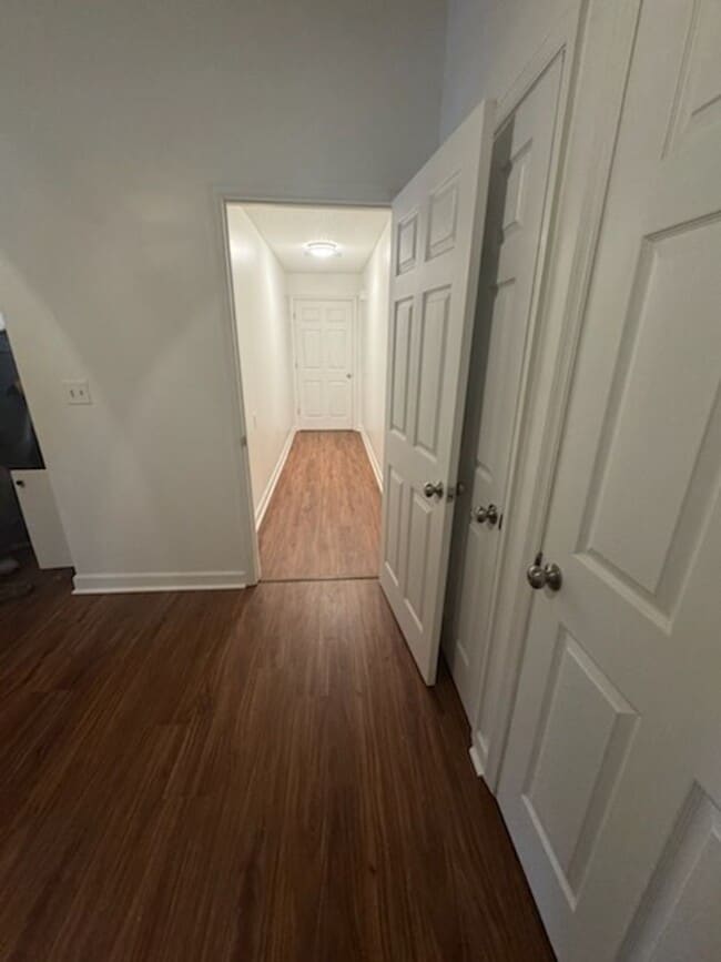Building Photo - New renovation 3BR/2BA house $100 off FIRS...