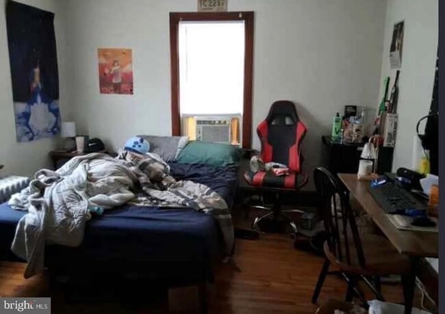 Building Photo - 303 Ellis St