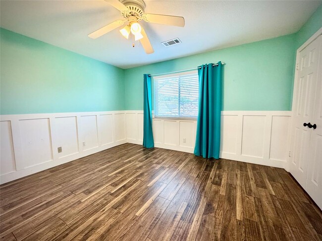 Building Photo - 119 Shadow Wood Dr