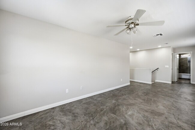 Building Photo - 1330 S 121st Dr