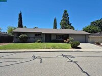 Building Photo - 1225 Terrebonne Dr