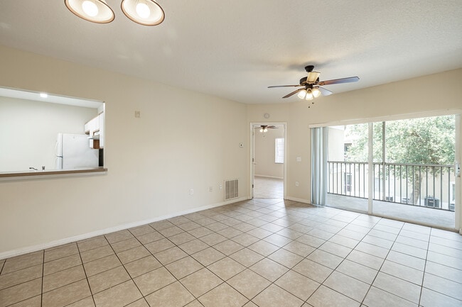 Building Photo - 9506 Amberdale Ct