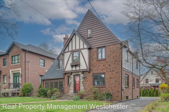 Building Photo - 5 br, 3.5 bath House - 156 Chittenden Avenue