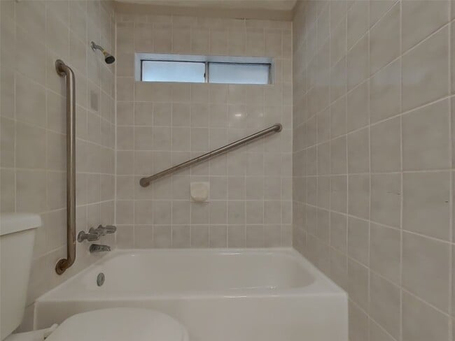 Building Photo - 4422 Monteith Dr