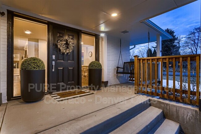 Building Photo - 787 Crescent Ln