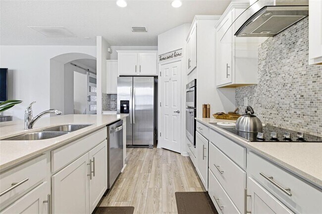 Building Photo - 5303 Levana St