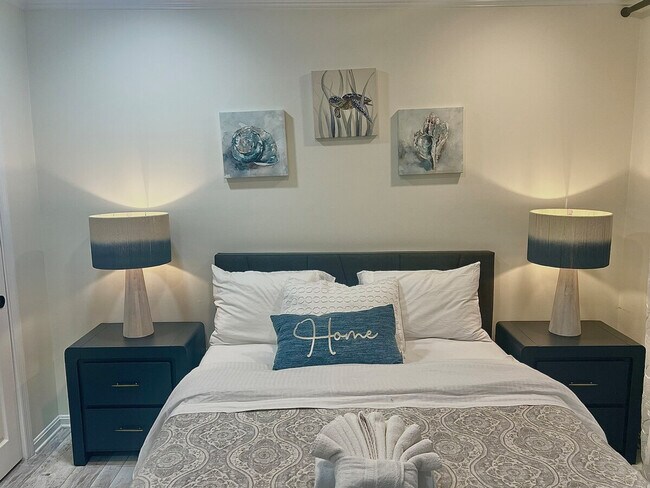 Building Photo - 321 Senate Ct