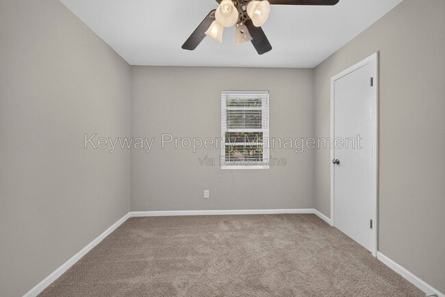 Building Photo - 2712 Fair Oak Ct
