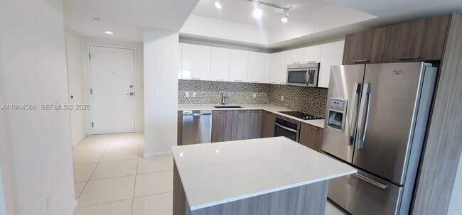 Building Photo - 5300 Paseo Blvd