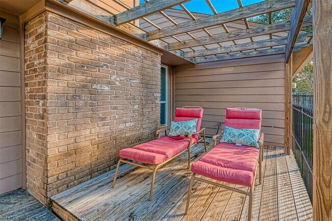 Building Photo - 11627 Briar Rose Dr