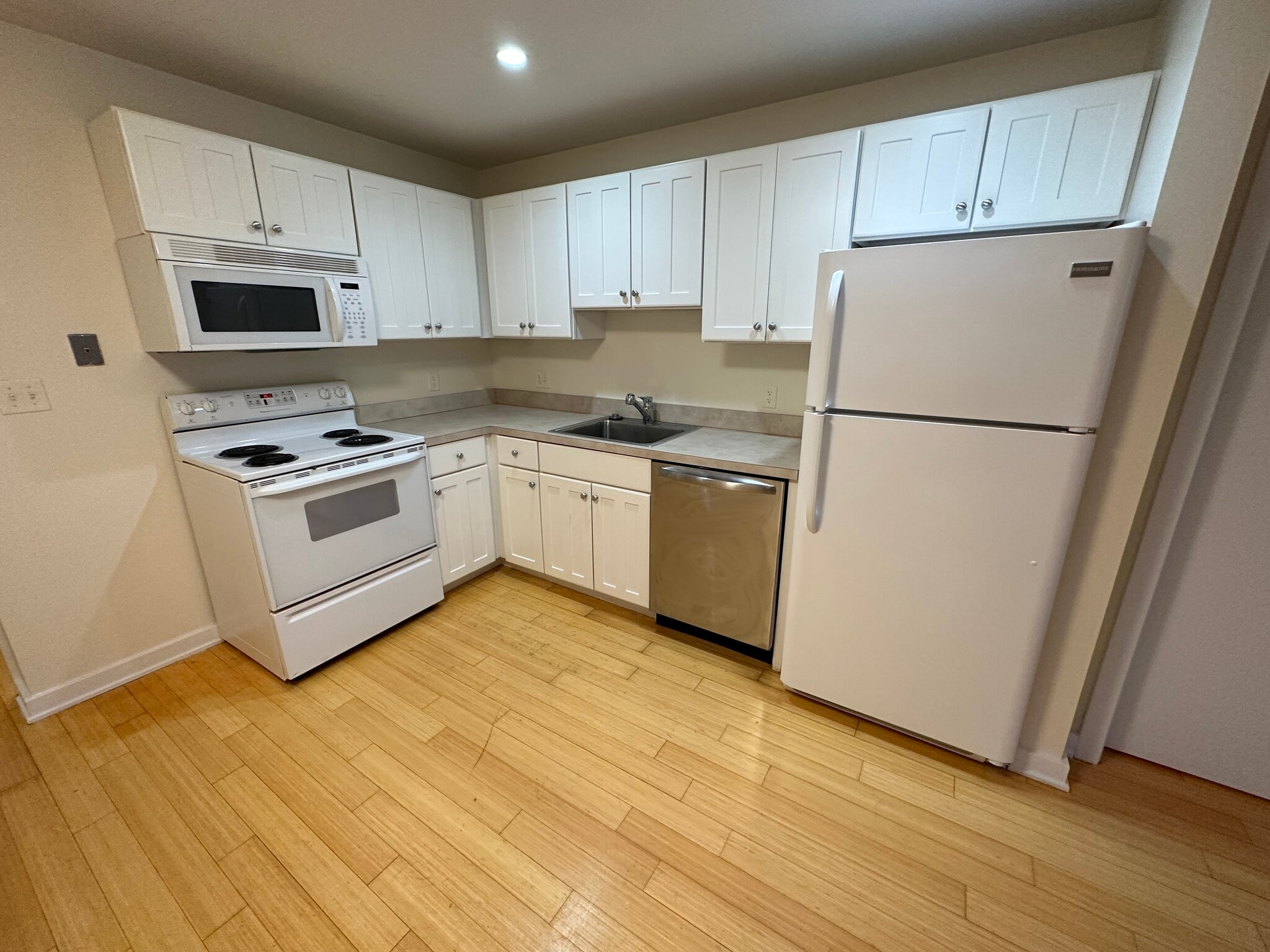 Building Photo - 7 Boylston Sq