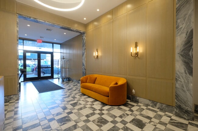 Building Photo - 300 W 122nd St